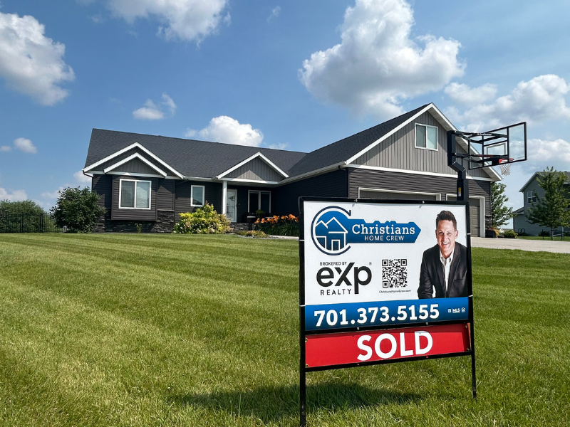 Eric Christians, Realtor, Christians Home Crew Fargo ND