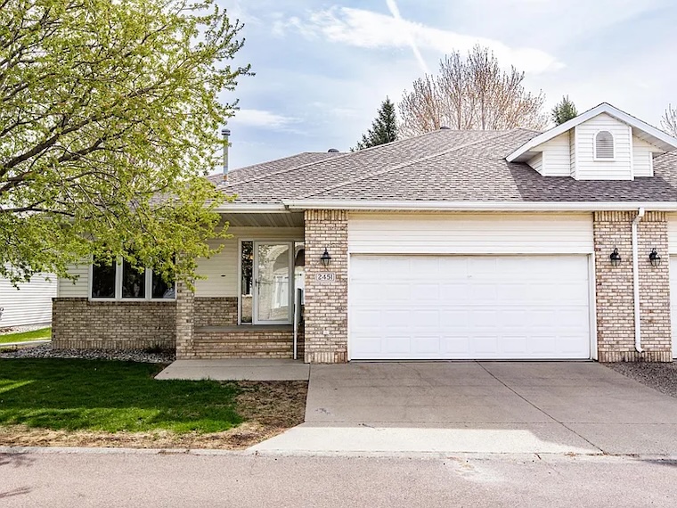 Madison Square Drive, Fargo ND